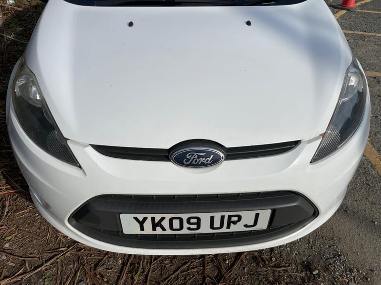 FORD FIESTA 1.2 STYLE 09 REG WHITE 3 DOOR MOT APRIL 5TH 2026 SERVICE HISTORY LOW INSURANCE 48+MPG