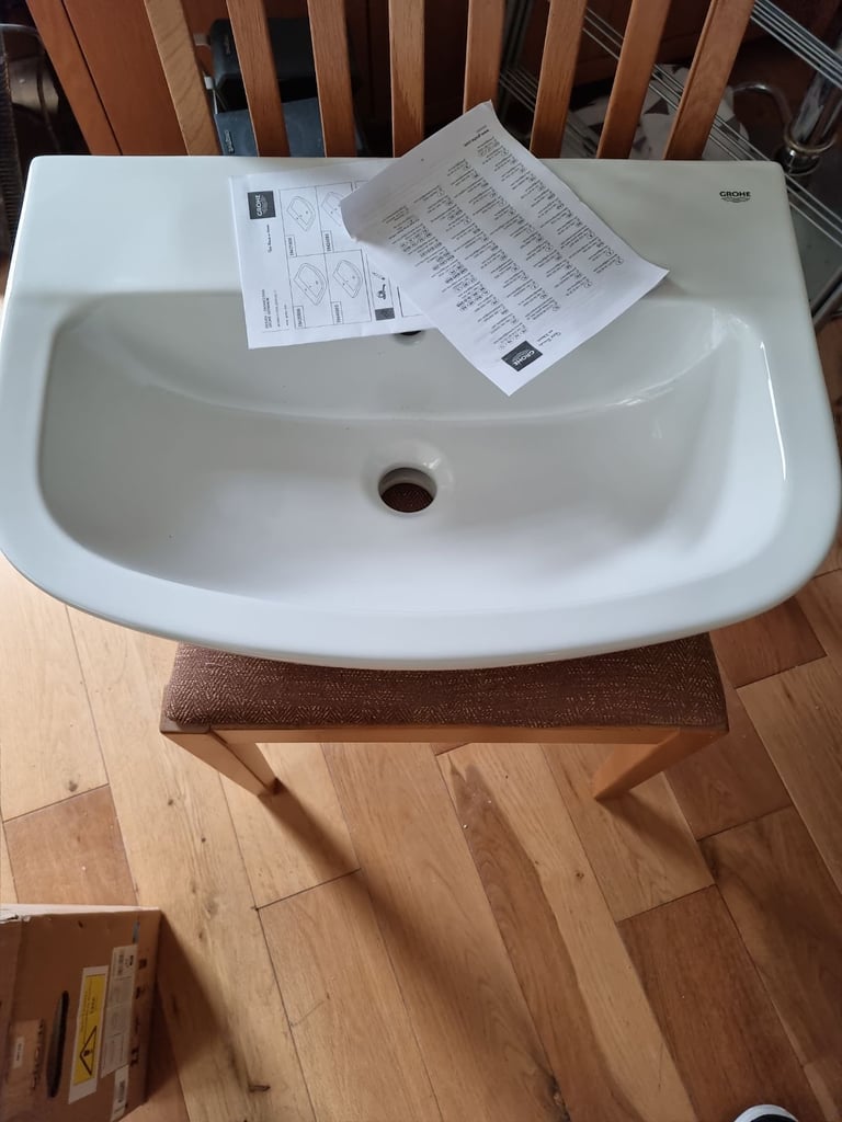 bathroom sink unit