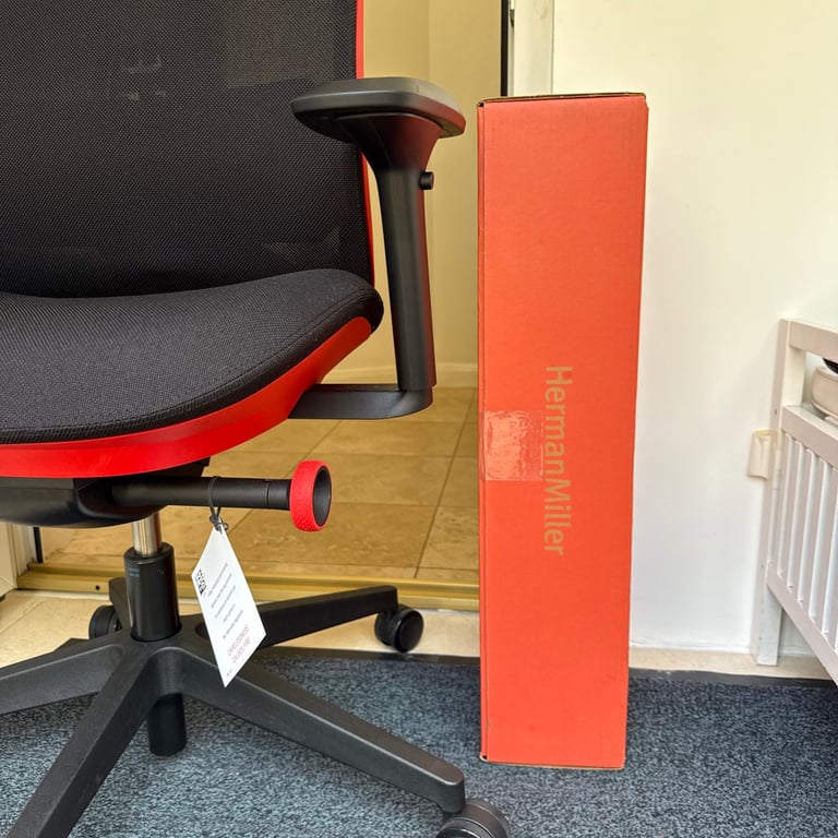 Herman Miller Vantum Chair - BRAND NEW BOXED (London Delivery)