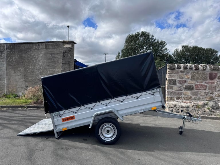 BRAND NEW 7,7ft X 4,2ft SINGLE AXLE TRAILER WITH FRAME,COVER AND RAMP