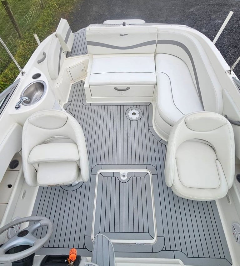 Maxum 2400sc3 cuddy cabin sports boat speedboat 
