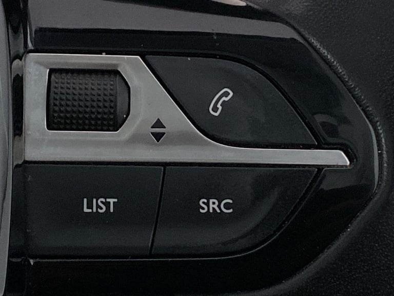 2020 Peugeot 5008 1.2 PureTech Active 5dr Crossover/SUV PETROL Manual