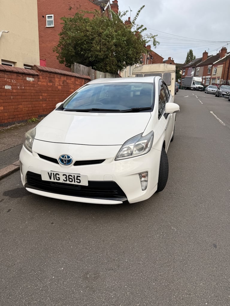 Toyota, PRIUS HYBRID, 2015, 1797 (cc)