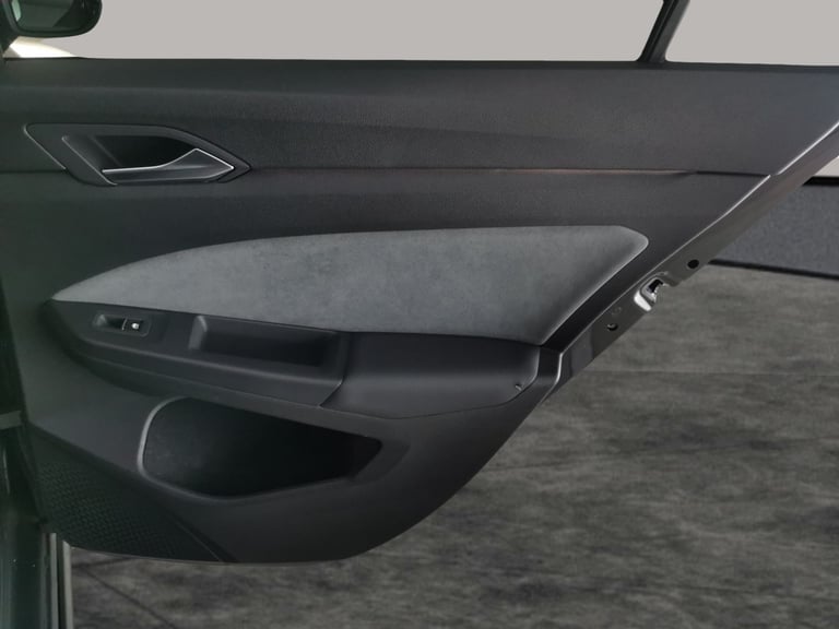 2023 Volkswagen Golf 1.5 TSI R-Line Hatchback 5dr Petrol Manual Euro 6 (s/s) (130 ps) - LED - HE ...