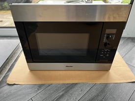 Miele M8261 Built-in microwave 