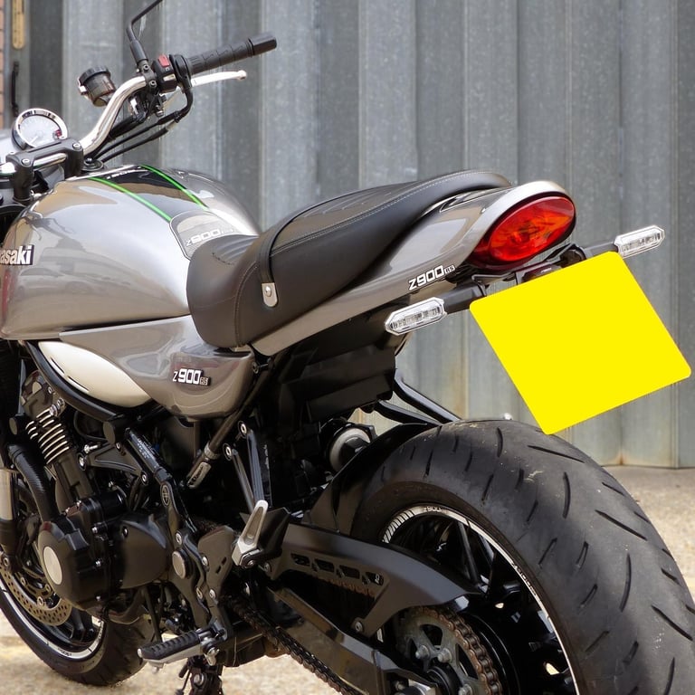 2021 KAWASAKI Z900 RS, A GLORIOUS EXAMPLE OF SUPERB MOTORCYCLE.