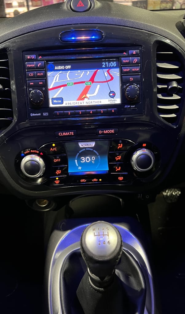 Nissan, JUKE, Hatchback, 2011, Manual, 1461 (cc), 5 doors