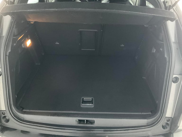2024 Peugeot 3008 1.6 12.4kWh Allure SUV 5dr Petrol Plug-in Hybrid e-EAT Euro 6 (s/s) (180 ps Suv...