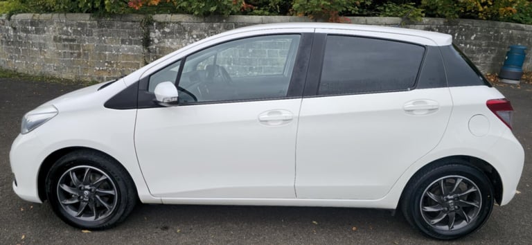 2013 Toyota Yaris 1.0 VVT-i Edition 5dr HATCHBACK Petrol Manual