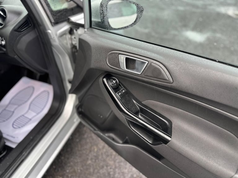 2013 Ford Fiesta 1.25 Zetec Euro 5 5dr HATCHBACK Petrol Manual