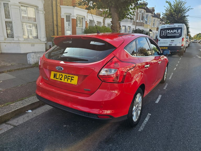 Ford, FOCUS, Hatchback, 2012, Manual, TITANIUM SPEC