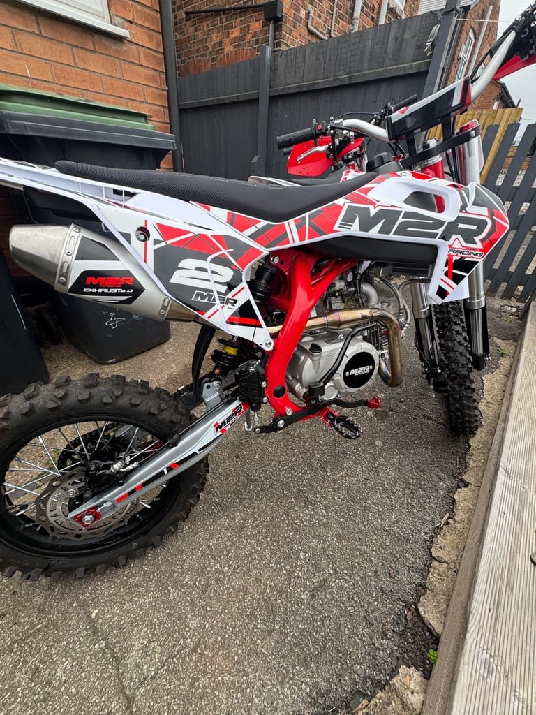 X2 M2r 140cc dirt bikes 