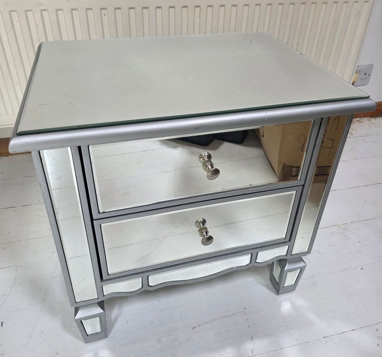 Mirrored bedside chest