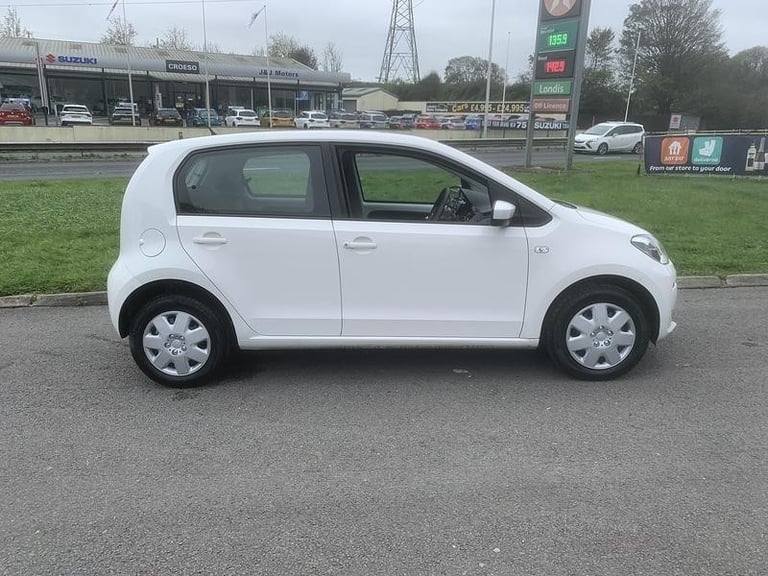 2013 Volkswagen Move Up 1.0 - New MOT - Only 62000 miles