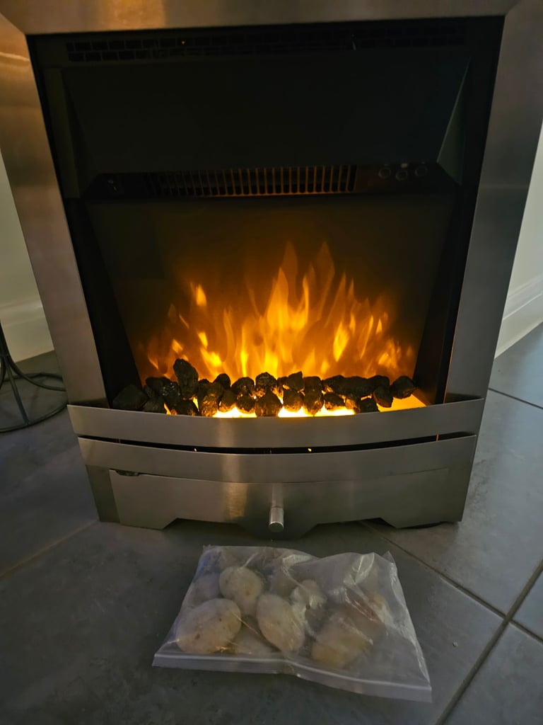 image for Electric inset fire with led lights and remote control.the 