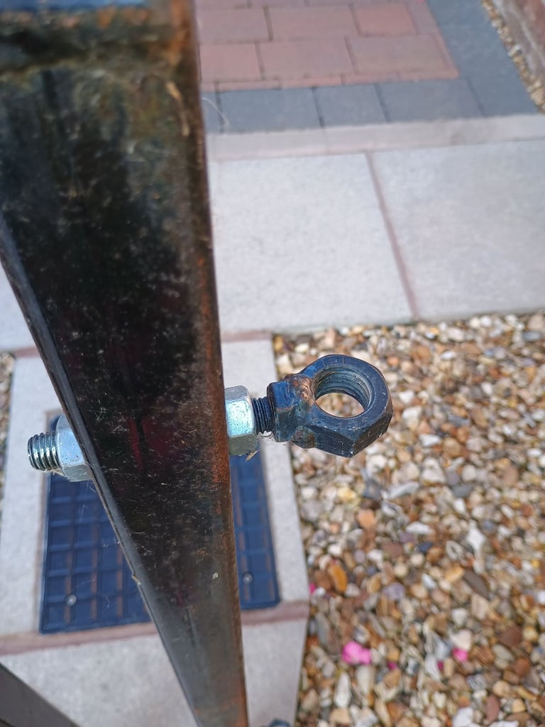 Driveway gates 