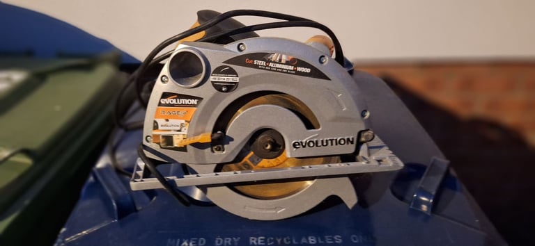 image for Evolution circular saw