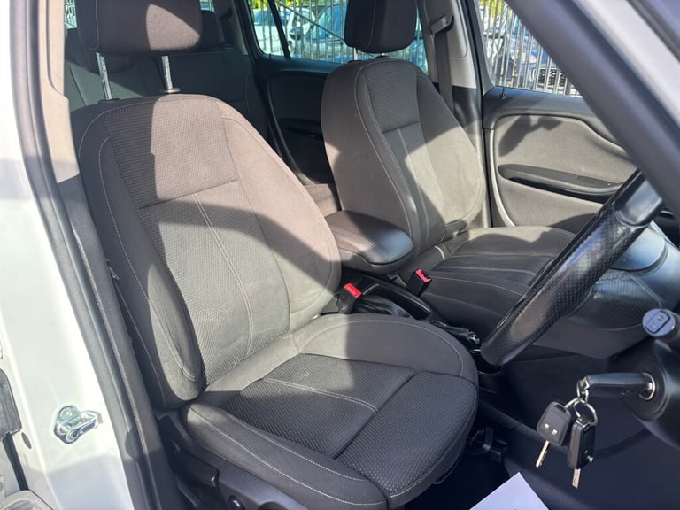 2015 Vauxhall Zafira 1.4T SRi 5dr MPV PETROL Manual
