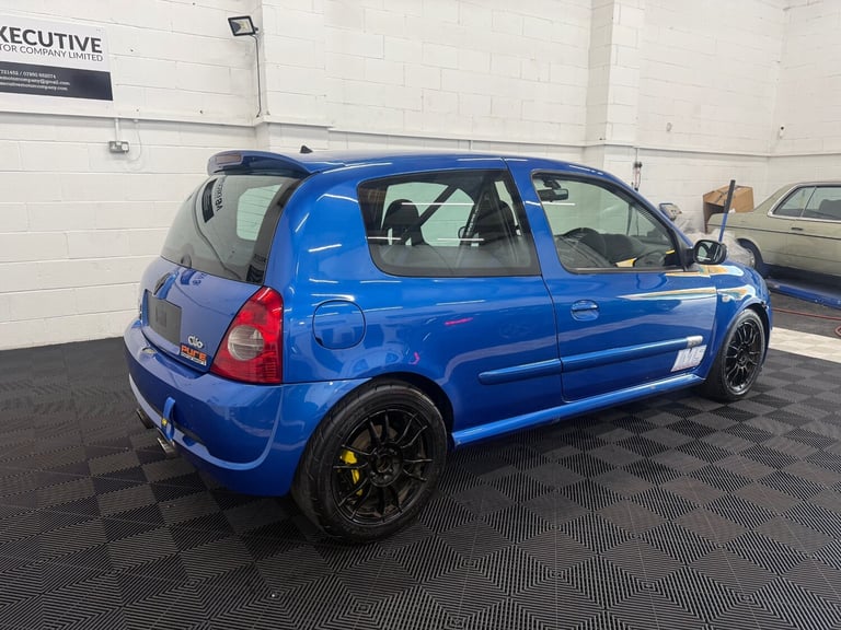 2005 RENAULT CLIO 2.0 16V 182 SPORT TRACK CAR AND TRAILER SET