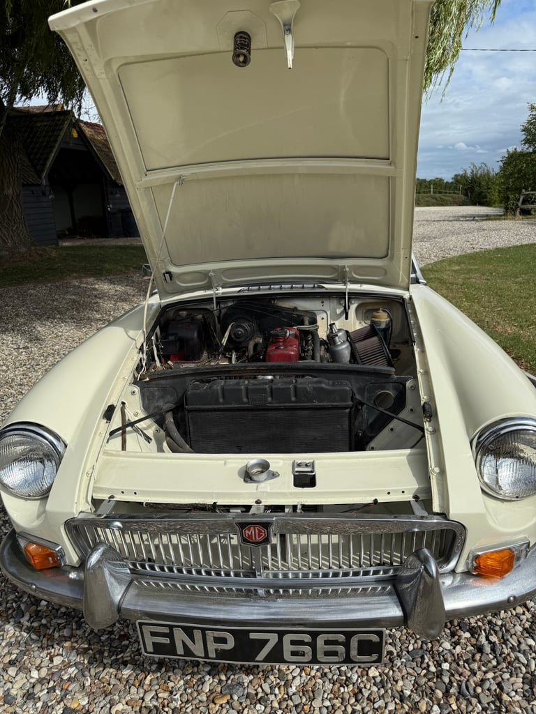 1965 MG MGB Pull Handle Roadster  Convertible PETROL Manual