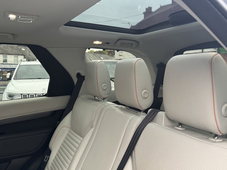 2019 Land Rover Discovery 2.0 SD4 HSE SUV 5dr Diesel Auto 4WD Euro 6 (s/s) (240 ps) ESTATE Diesel...