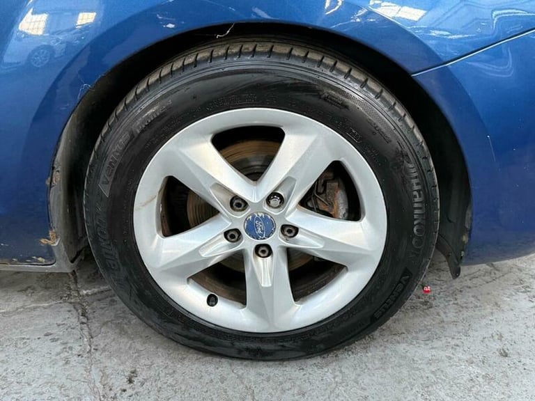 2009 Ford Focus 1.6 Zetec 5dr Petrol Manual - Image 16