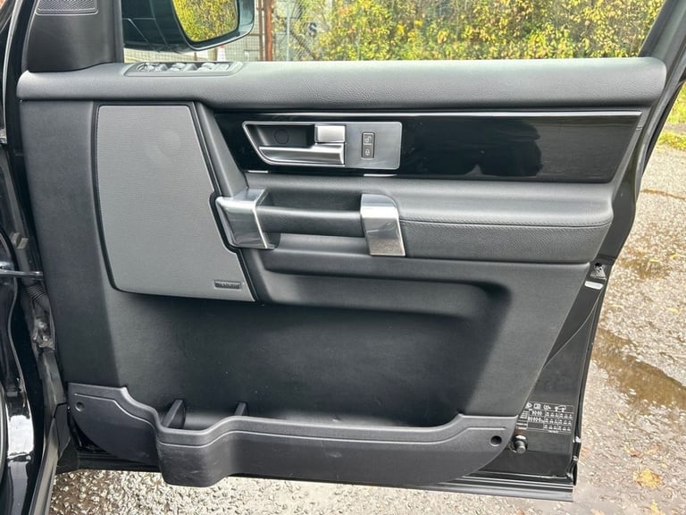 2016 Land Rover Discovery 4 3.0 SD V6 Graphite SUV 5dr Diesel Auto 4WD Euro 6 (s/s) (256 bhp) EST...