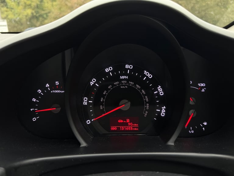 Kia, SPORTAGE, Estate, 2012, Manual, 1685 (cc), 5 doors