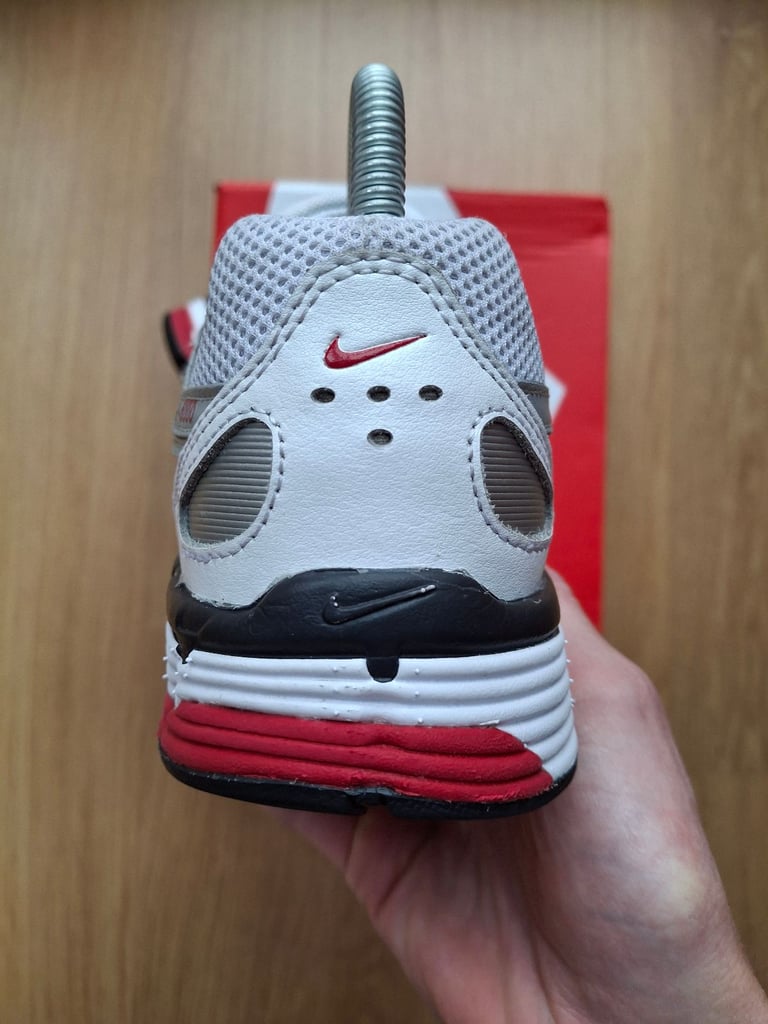 Nike p6000 white/varsity red UK5