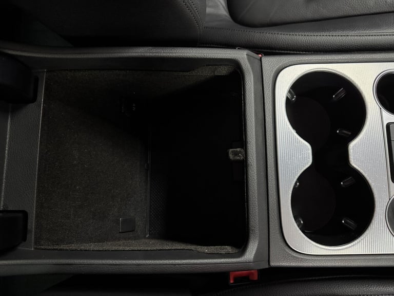 2015 Volkswagen Touareg 3.0 TDI V6 BlueMotion Tech R-Line Tiptronic 4WD Euro 6 (s/s) 5dr ESTATE D...