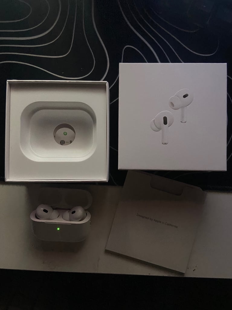Apple Airpods 2nd Generation opened never used