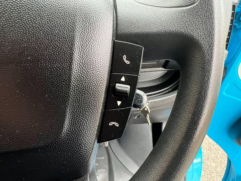 2022 Peugeot Boxer 2.2 BlueHDi 335 S Platform Cab L3 Euro 6 (s/s) 2dr Luton Diesel Manual