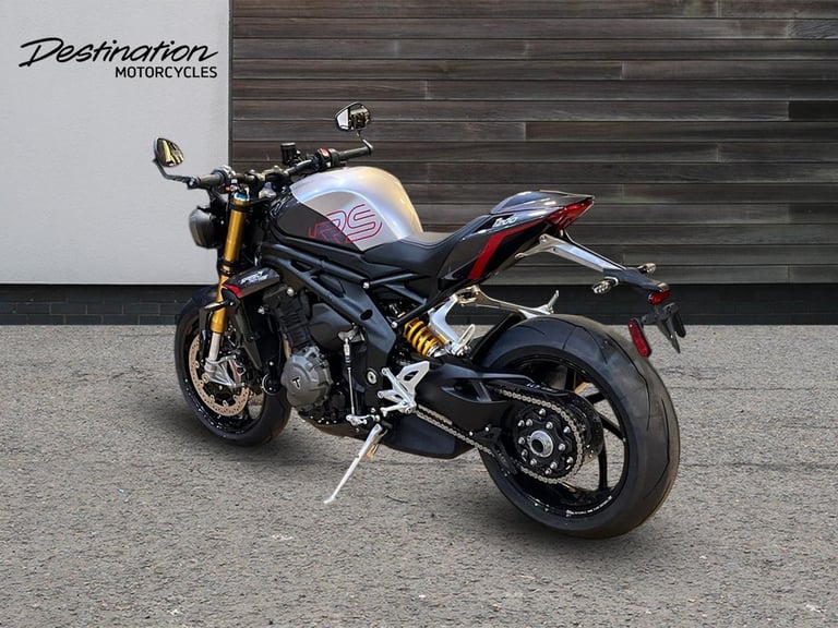 2025 Triumph Speed Triple 1200 RS PREMIUM COLOUR Petrol red 6 Speed
