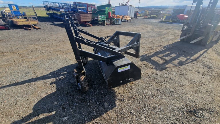 Tractor three point slewtic hydraulic sweeper brush ex condition 