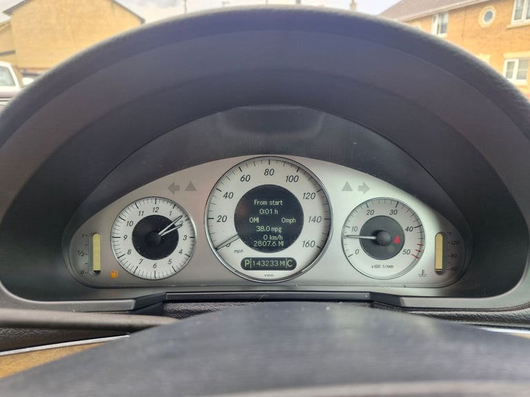 2009 Mercedes-Benz E-Class 3.0L E320 CDI AvantGarde Auto Saloon 4dr Diesel Automatic Euro 4 (221 ...