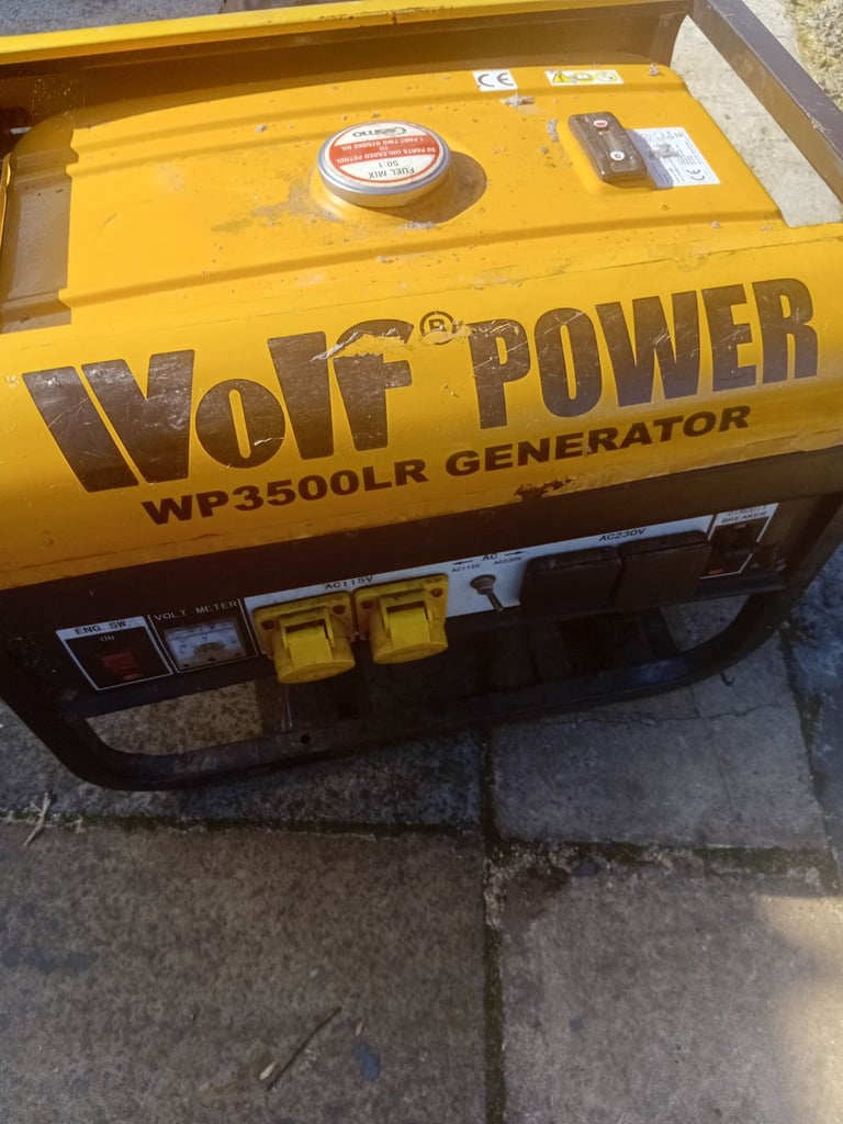WOLF POWER GENERATOR 240V AND 110V  CAN SEE WORKING