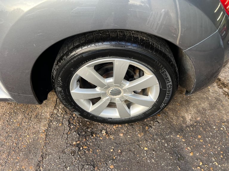 2006 Volkswagen Beetle 2.0 Auto Euro 4 3dr HATCHBACK Petrol Automatic