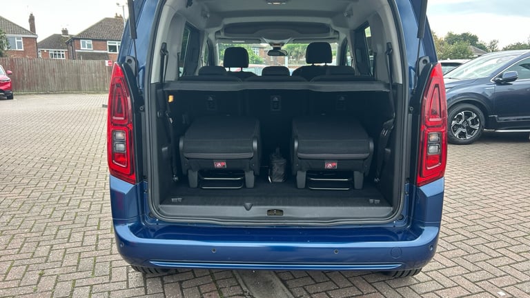 2021 Vauxhall Combo Life 1.2 Turbo 130 Elite 5dr Auto [7 seat] Petrol Estate Estate Petrol Automatic