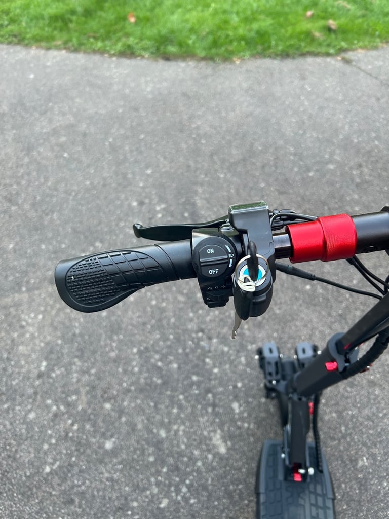 Brand new✅ 800W 50-55KM 10 inch wvacuum tyre off road Electric scooter