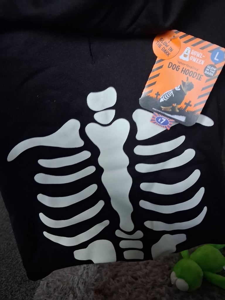 New Doggie Hoodie size L