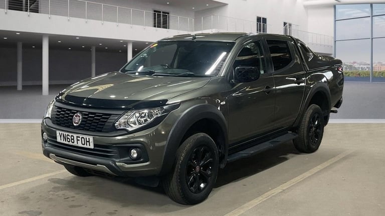2018 Fiat Fullback 2.4D Cross Pickup Double Cab 4dr Diesel Manual 4WD Euro 6 (180 ps) Diesel Manual