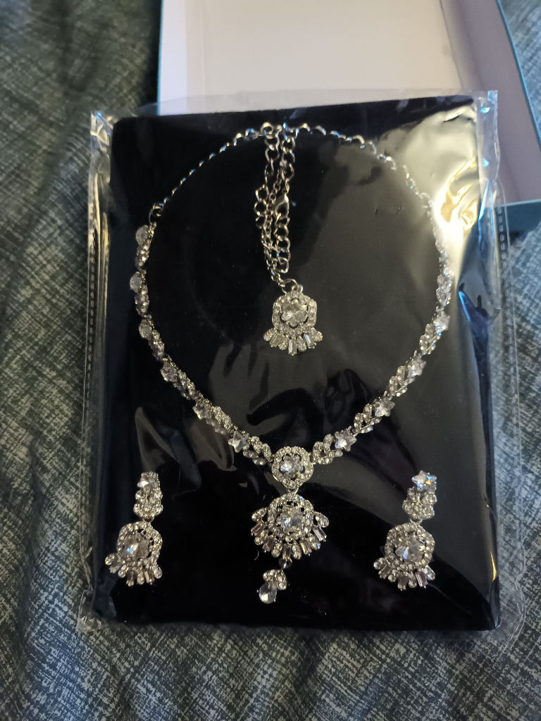 Asian Indian Pakistani party jewellery 