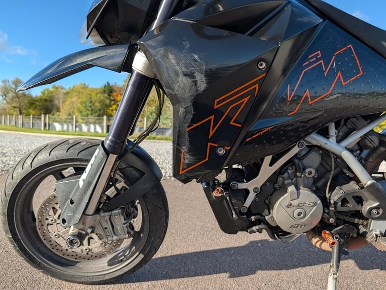 2005 KTM 950 SUPERMOTO