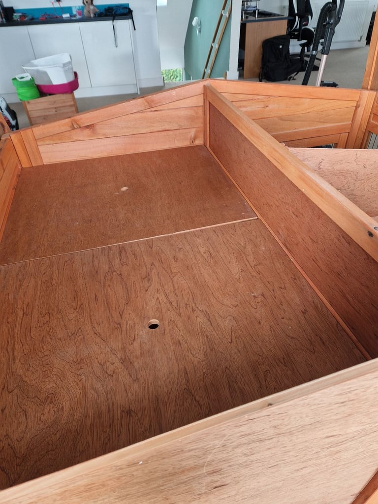 Rabbit hutches, Outside run, Food & Accessories 