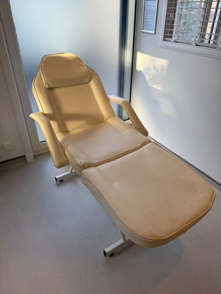 image for Massage / treatment chair