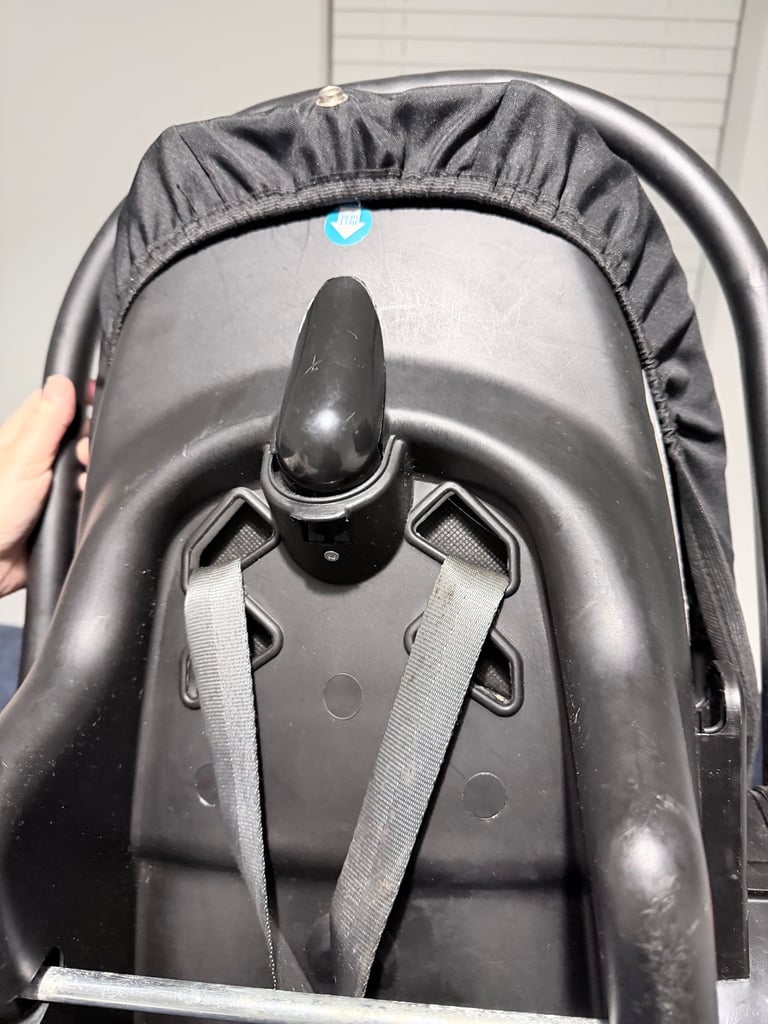 Venicci baby car seat 
