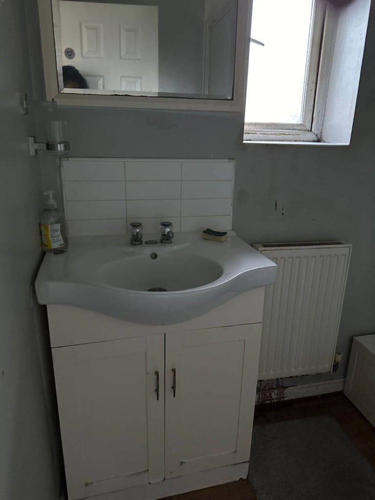 Lovely One-Bedroom sharing House – Perfect for Couples