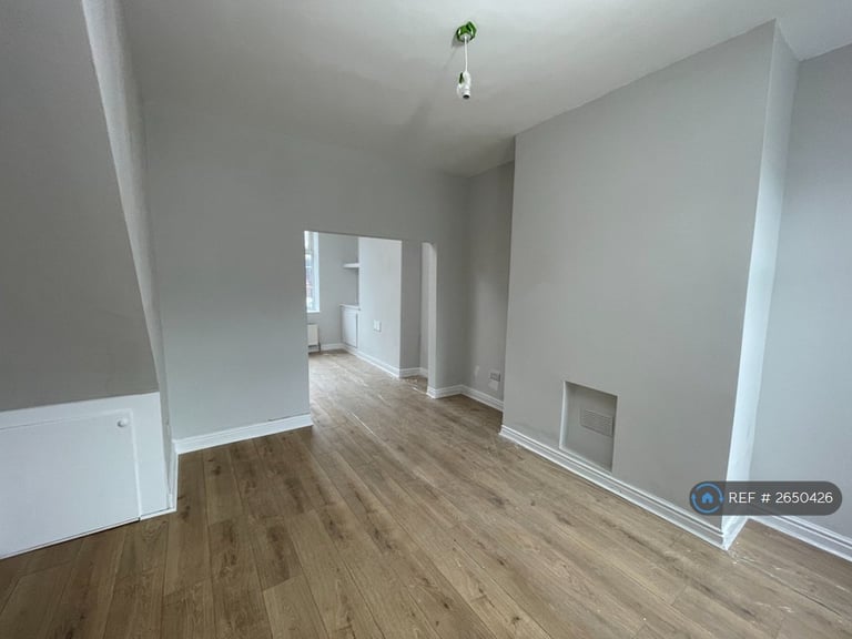 2 bedroom house in Brompton Road, Manchester, M14 (2 bed) (#2650426)