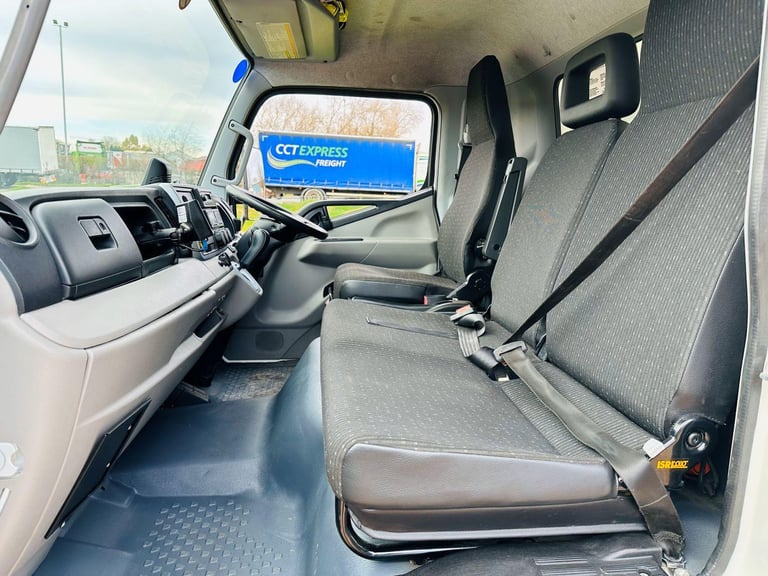 2017 (67) MITSUBISHI FUSO CANTER 7C18 7.5 TON BOX, COLUMN TAIL LIFT