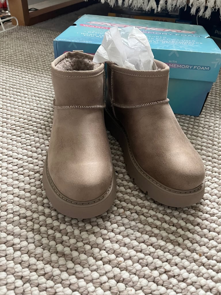 image for Skechers ultra mini boot - brand new 5